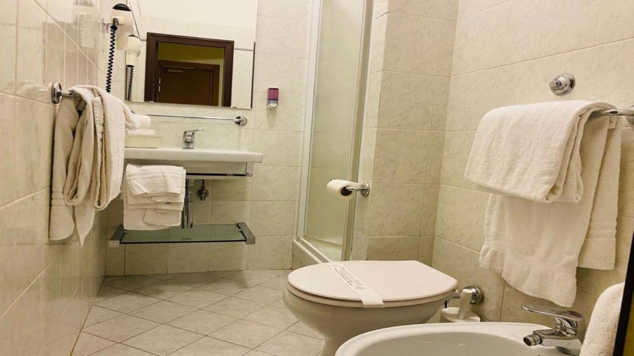 Roma Castle Termini Hotel Kültér fotó